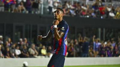 Raphinha celebrando el gol que marcó en la goleada de 6-0 ante Inter Miami.