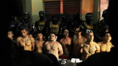 Las autoridades hondureñas detuvieron a 18 miembros de la pandilla 18 el pasado 18 de enero de 2017.