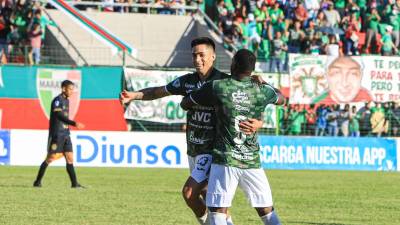 Juan Vieyra abrió el marcador con un espectacular derechazo.