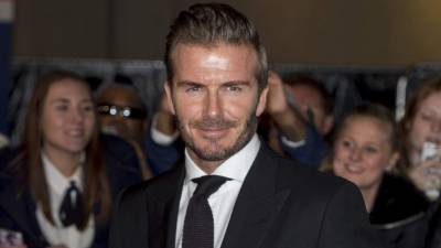 David Beckham es un exfutbolista exitoso.