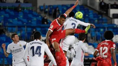 El Real Madrid empató de local 2-2 contra el Sevilla en la jornada 35 de la Liga Española 2020-2021. Foto AFP