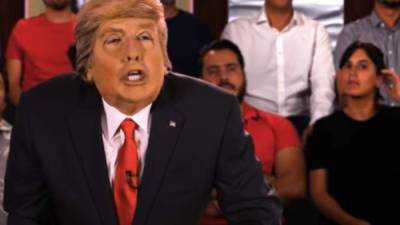 El imitador chileno Stefan Kramer imitó a Donald Trump y a la Dra. Polo de Telemundo.