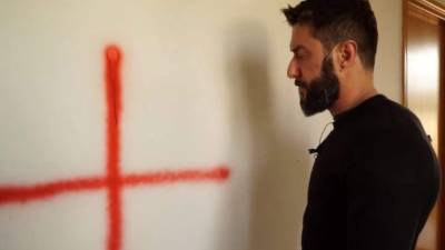 La redacción del programa Report ha denunciado que desde la emisión del reportaje el periodista ha sido objeto de varios episodios desagradables. Imagen tomada del Facebook di Report