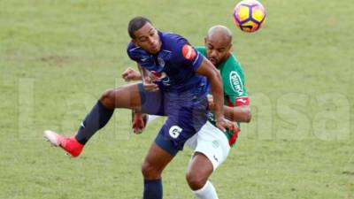 Caue Fernandes mandó a Eddie Hernández al hospital y lo dejó fuera de la Selección de Honduras.