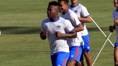 Júnior Lacayo se mantiene entrenando esperando ser tomado en cuenta por Pedro Troglio. Foto Ronald Aceituno