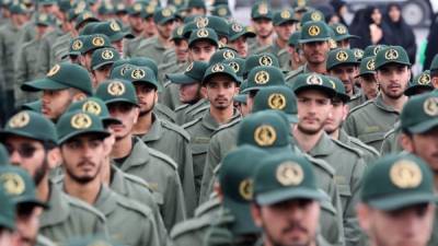 Efectivos de la Guardia Revolucionaria iraní durante una ceremonia con motivo del 40 aniversario de la Revolución. EFE/Archivo