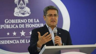 El presidente hondureño Juan Orlando Hernández brindó conferencia de prensa.