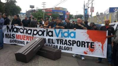 Los ciudadanos hondureños demandan al Gobierno mayor seguridad en el sector de transporte.
