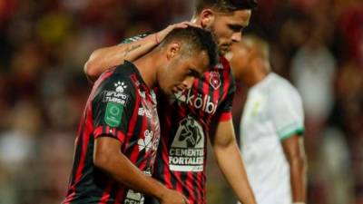 En la Liga Deportiva Alajuelense de Costa Rica milita el mediocampista hondureño Alex López.