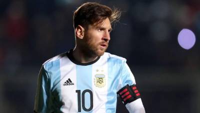 Lionel Messi seguiría dolorido en la zona lumbar y estaría en duda para el debut de Copa América Centenario.