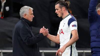 Mourinho no quiere para la próxima temporada a Gareth Bale, cedido por el Real Madrid hasta el 30 de junio. Foto EFE