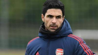 El técnico de Arsenal, Mikel Arteta, confirmó que se recuperó completamente del coronavirus, dos semanas después de que se le diagnosticase la enfermedad.