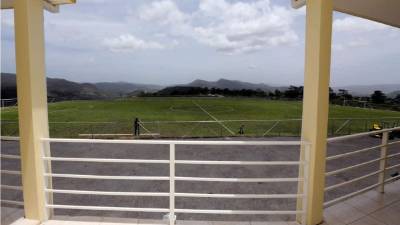 El Proyecto Gol El Tizatillo está ubicado a 9.7 kilómetros de Tegucigalpa por la carretera CA-5 que conduce a la zona sur.