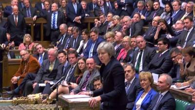 May exigió a los diputados respetar el referéndum sobre el Brexit en la crucial votación de este lunes./AFP.