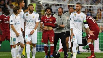 La final de la Liga de Campeones tuvo varios incidentes, desde la lesión de Salah, la conmoción cerebral del portero Karius y posteriormente sus errores. FOTO AFP- Paul ELLIS