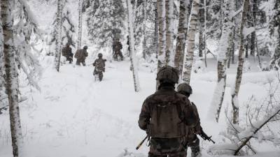 Militares de la OTAN realizan maniobras en Polonia ante la escalada entre Rusia y Ucrania.