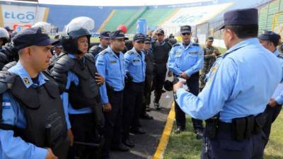 La policía se reporta lista para el evento deportivo. Foto Archivo.