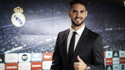 Isco compareció ante los medios de comunicación tras firmar su renovación con el Real Madrid. Foto EFE