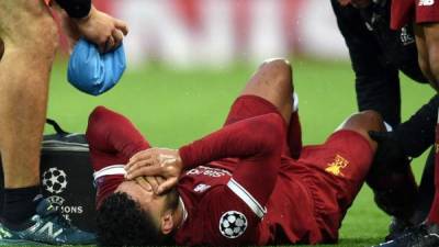 Alex Oxlade-Chamberlain se lesionó en la ida de la semifinal contra la Roma. Foto AFP