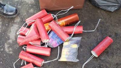 Los peligrosos morteros se venden, pese a prohibición, en la mayoría de negocios de San Pedro Sula y municipios aledaños.