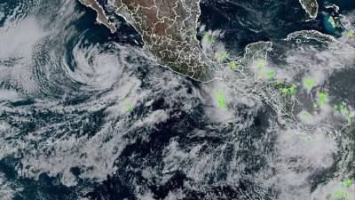 Celia dejó fuertes lluvias en Guatemala y se dirige ahora al sur de México como tormenta tropical.