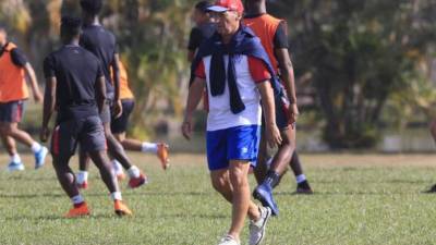 En el próximo mes de junio, varios futbolistas del Olimpia quedarán libres ya que finalizan su contrato con el cuadro olimpista. El club que dirige Pedro Troglio estudia la renovación de algunos, mientras que otro sector se estaría marchando.