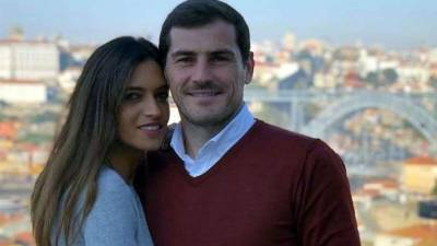 Iker Casillas y Sara Carbonero llevan viviendo en casas separadas desde hace un tiempo, según publicaron medios.