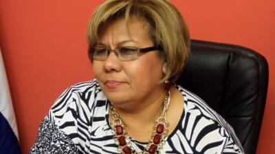 Janeth Almendárez, enfermera auxiliar