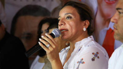 Xiomara Castro ofreció ayer una conferencia de prensa en San Pedro.