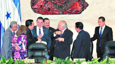 La directiva del Congreso turnará al Ejecutivo los decretos aprobados esta semana para que sean sancionados por el presidente de la república.