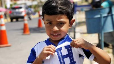 El infante se enfundó de forma impecable la camisa de la H.