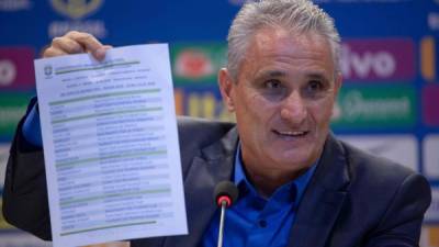 El entrenador de la selección brasileña de fútbol, Tite. FOTO AFP.