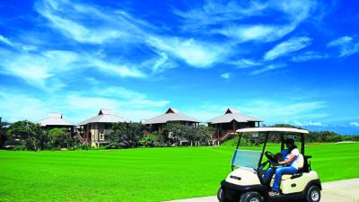 El proyecto Indura Beach & Golf Resort catapulta el rubro turístico en la zona atlántica del país. Vista panorámica del complejo de villas.