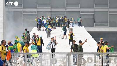 Seguidores de Bolsonaro invaden el Congreso de Brasil