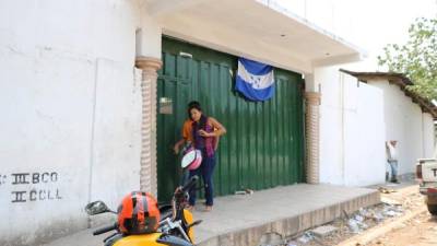 El colegio permanece cerrado por la protesta de los estudiantes. Foto: Efraín V. Molina.