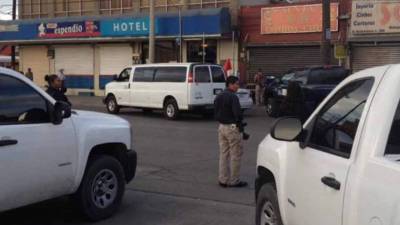 Los migrantes se encontraban en un hotel mexicano esperando pasar la frontera hacia Estados Unidos.
