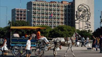 El anuncio coincide con el primer aniversario del inicio del proceso para normalizar las relaciones bilaterales. EFE