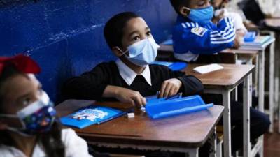 Honduras ha aplicado 15,571,500 vacunas, entre la primera y segunda dosis, abarcando más de 900 mil niños a nivel nacional.