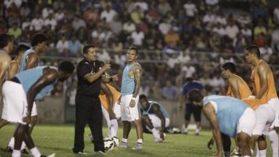 Los albos accedieron y le hicieron caso a los árbitros.