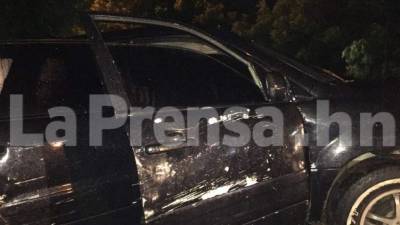 Camioneta en la que se conducían los supuestos delincuentes.