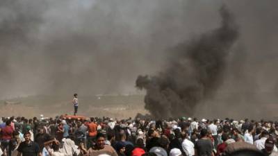 Las fuerzas israelíes están 'respondiendo con material antidisturbios y fuego real'.