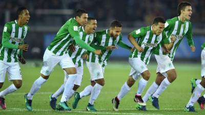 Los jugadores del Atlético Nacional al celebrar el tercer puesto.