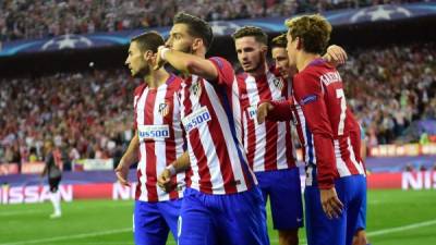 Jugadores del Atlético de Madrid festejando el gol de Yannick Ferreira Carrasco contra el Bayern Múnich. Foto AFP