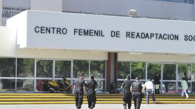 La fachada del reclusorio Centro Femenil de Readaptación Social es vista en Ciudad de México (México).