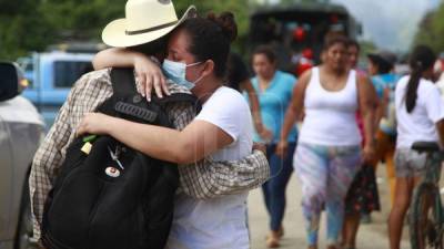 Las autoridades han dado a conocer el listado los muertos que dejó la depresión tropical Eta en Honduras. La cifra asciende a 41 personas de 19 sectores de la zona norte del país. Conozca los nombres de los compatriotas que perdieron la vida y que enlutan al país.
