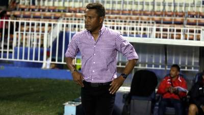 Con el Vida, Carlos Pavón solo pudo ganar un partido de 12 en los que estuvo al frente.