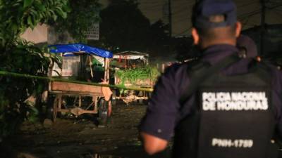Las autoridades realizaban el levantamiento de los cuerpos en la noche del martes.
