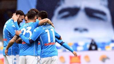 El Napoli le pasó por encima a la Fiorentina con una tremenda goleada.