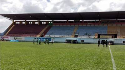 Las reservas del Juticalpa jugaron el partido ante el Vida con el uniforme de otro equipo.