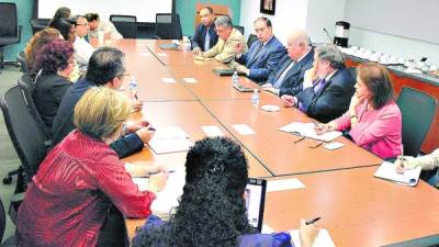 Los embajadores de Honduras, Guatemala y El Salvador en reunión por el Plan Alianza para la Prosperidad.
